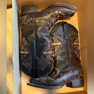 Women’s western boots